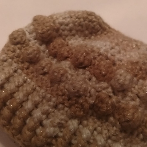 Handmade Messy Bun Hat (Adult size) - Picture 2 of 3